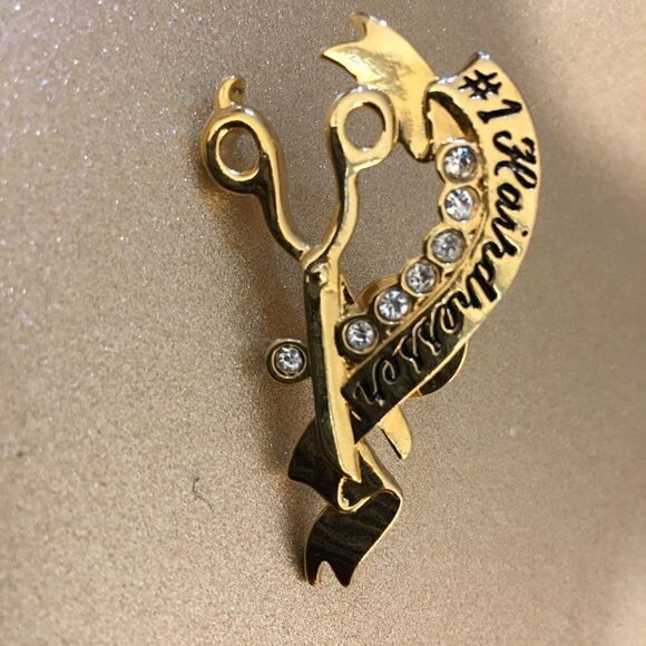 Rhinestone #1 Hair Dresser Pin! Gold Tone! Comes with a box - Picture 1 of 4
